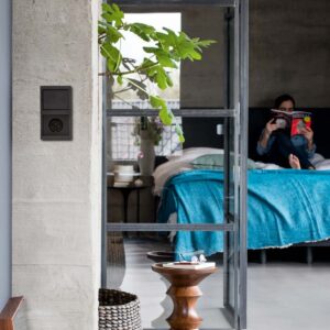 Distributor Saklar Berker